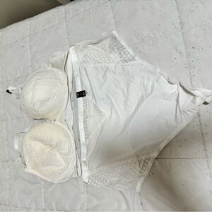 Torrid  push up plunge bra size 44D high waist thong panty size 3